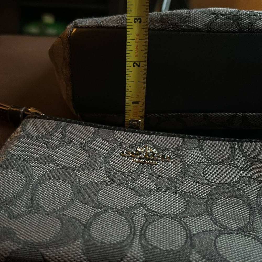 Coach crossbody bag and matching wristlet - Picture 14 of 15